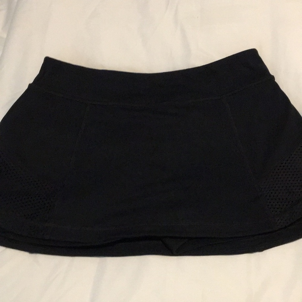 Zella short skirt with built in shorts